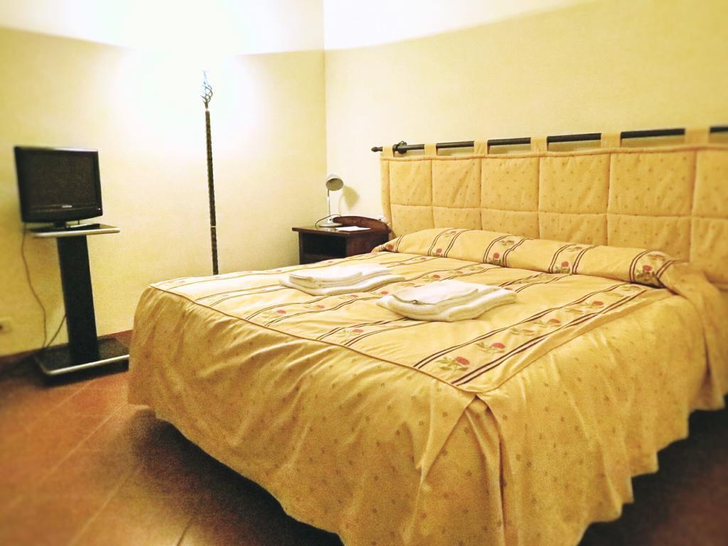 Camera Singola con Bagno Privato